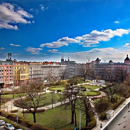 Apartmán Different Than All In City Center